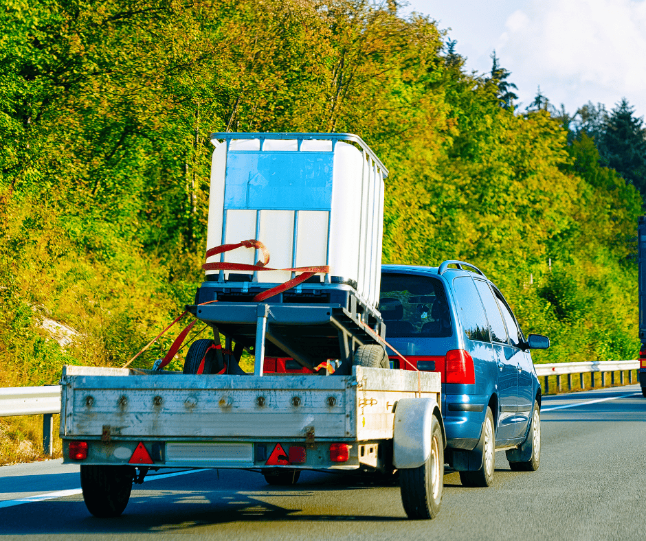hoe-ver-mag-lading-uisteken-aanhanger