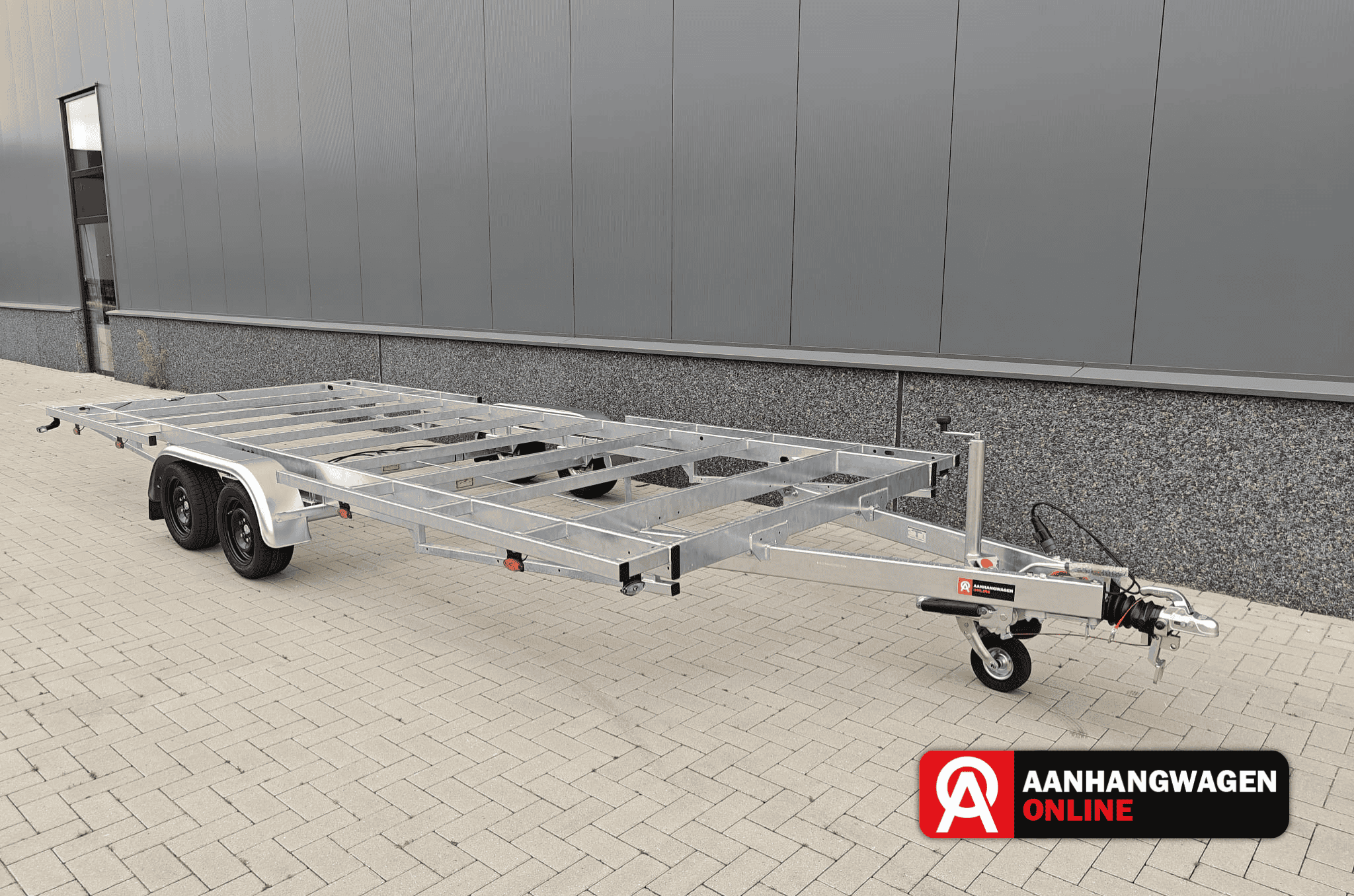 Vlemmix Tiny House Trailer 600 Plateau 2×1800 kg (1)